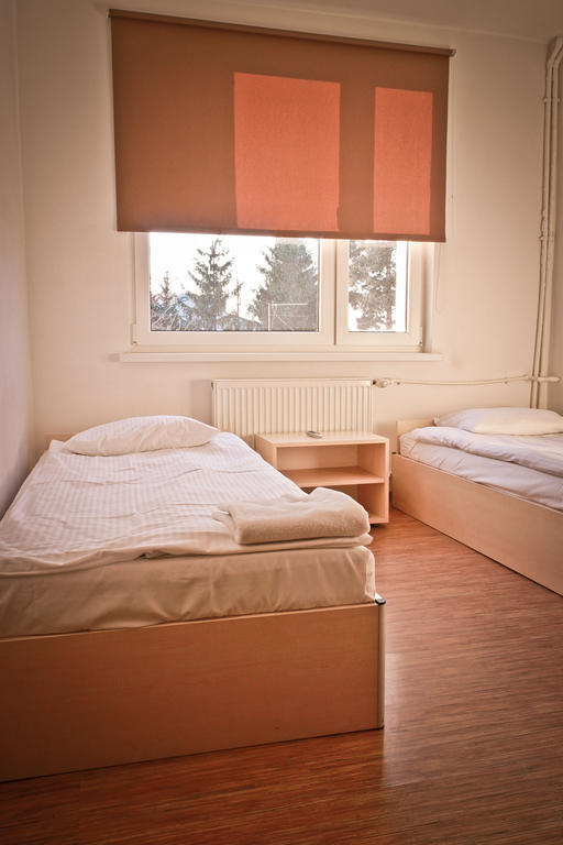 Hostel24 Bed&Breakfast Bydgoszcz Phòng bức ảnh