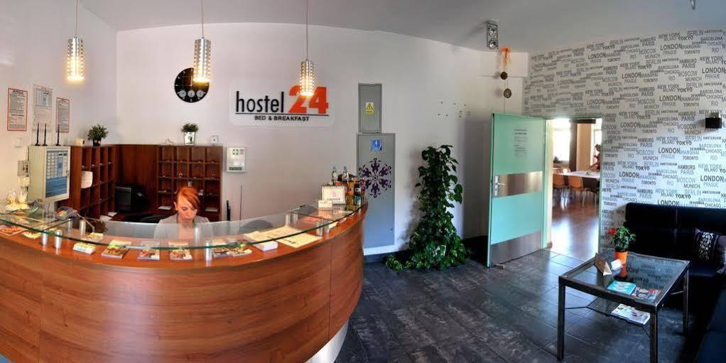 Hostel24 Bed&Breakfast Bydgoszcz Ngoại thất bức ảnh